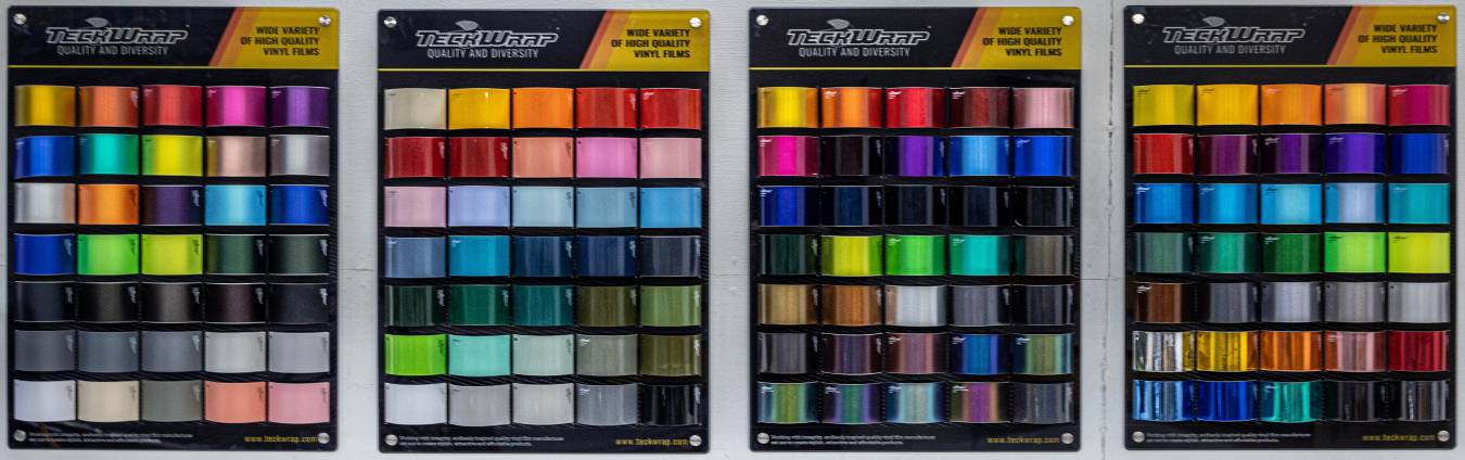 Teckwrap autófólia színek - Kép Teckwrap autófólia színek magyar telepítő műhelyben - Fotó