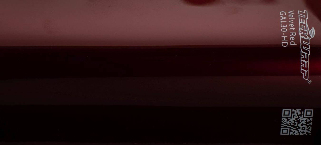 Teckwrap GAL30-HD Velvet Red metallic autófólia - Kép Teckwrap GAL30-HD Velvet Red metál sötét bársony bordó autófólia - Fotó