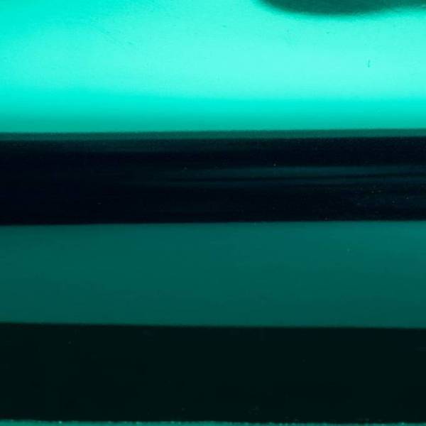 A Teckwrap CHM16-HD Mint menta zöld autófólia egy tükör fényes felületű, világos menta zöld színezetű karosszéria fólia. Teckwrap CHM16-HD Mint menta zöld autófólia - Termékfotó