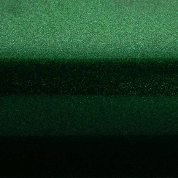 A Teckwrap RB26-HD Ruby Green gyöngyház rubin zöld autófólia egy fényes felületű, rubint zöld színezetű karosszéria fólia. Teckwrap RB26-HD Ruby Green gyöngyház rubin zöld autófólia - Termékfotó