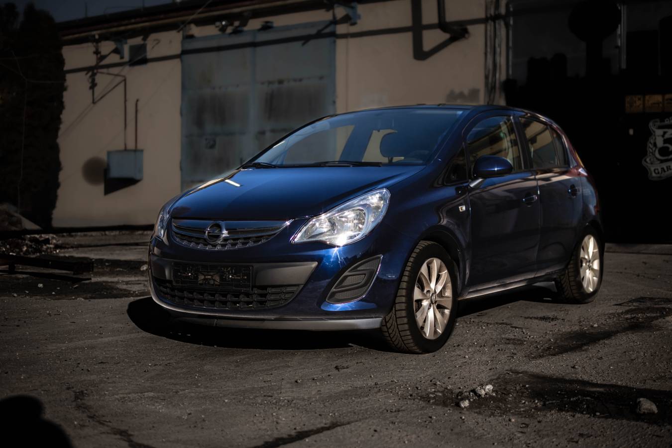 Teckwrap GAL14-HD Space Blue metál űr kék autófólia - 1 - Kép Opel Corsa autófóliázás Teckwrap GAL14-HD Space Blue autófólia felhasználásával 1 - Fotó