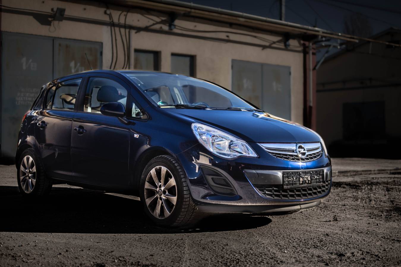 Teckwrap GAL14-HD Space Blue metál űr kék autófólia - 3 - Kép Opel Corsa autófóliázás Teckwrap GAL14-HD Space Blue autófólia felhasználásával 3 - Fotó