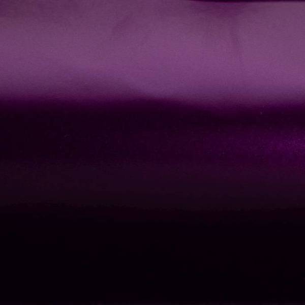 A Teckwrap VCH403-S Concord Grape matt lila króm autófólia egy matt felületű, konkord szőlő lila színezetű karosszéria fólia. Teckwrap VCH403-S Concord Grape matt lila króm autófólia - Termékfotó